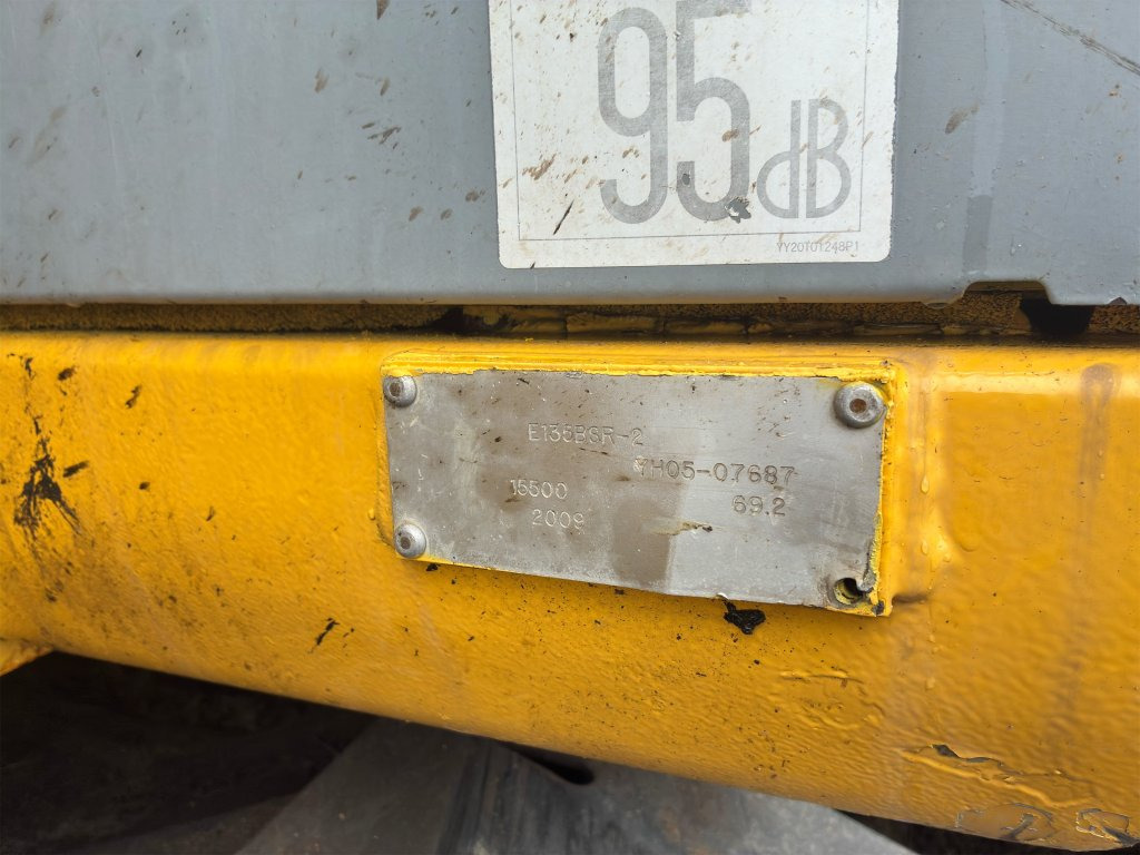 Bandgrävare New Holland Kobelco E135BSR-2: bild 20