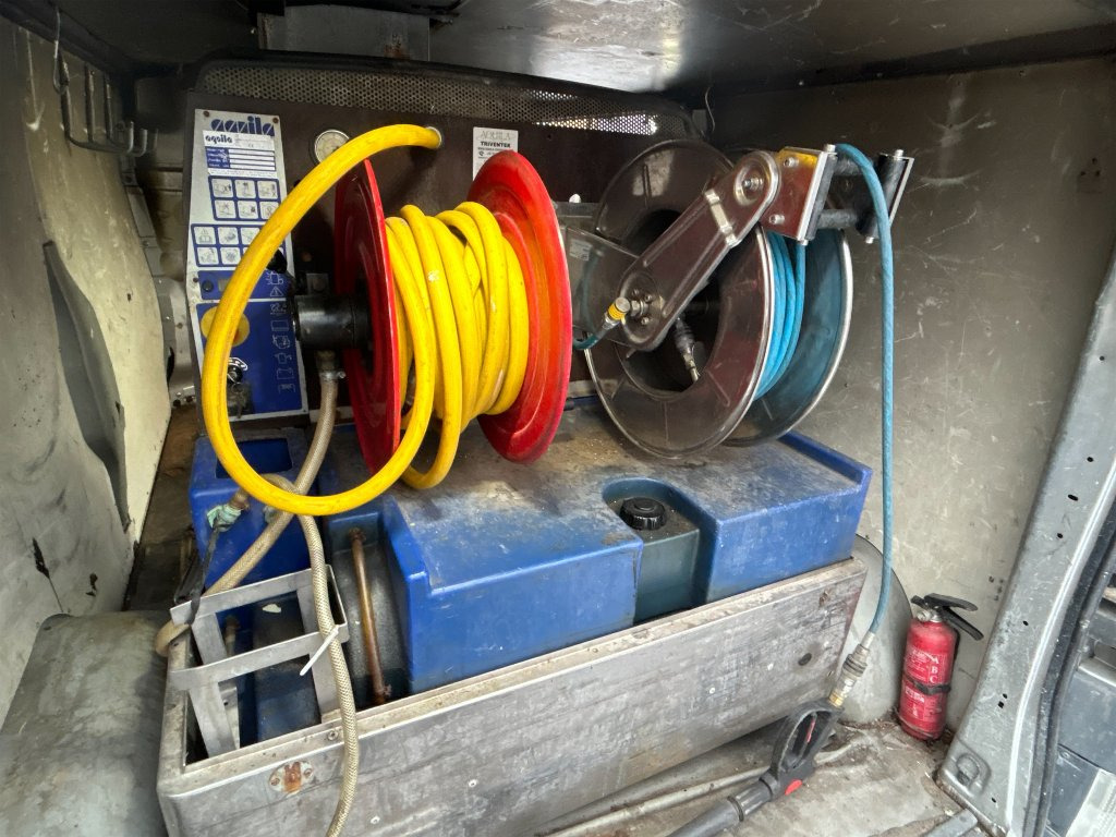 OPEL VIVARO F7 - Skåpbil: bild 2 OPEL VIVARO F7 - Skåpbil: bild 2