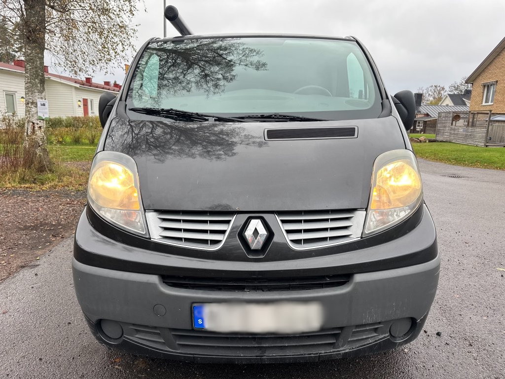 RENAULT  Trafic - Skåpbil: bild 2 RENAULT  Trafic - Skåpbil: bild 2