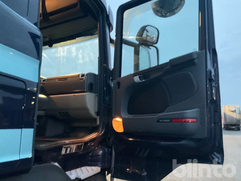 Lastbil med skåp SCANIA R450LB6X2*4MNB: bild 37