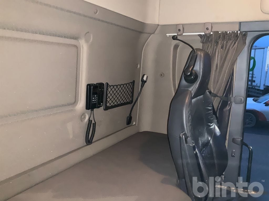 Lastbil med skåp SCANIA R450LB6X2*4MNB: bild 33