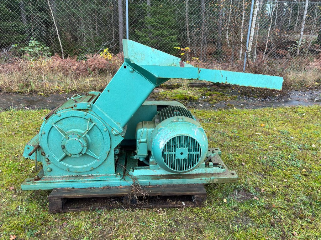 Sjölins 150M - Flishugg: bild 2 Sjölins 150M - Flishugg: bild 2