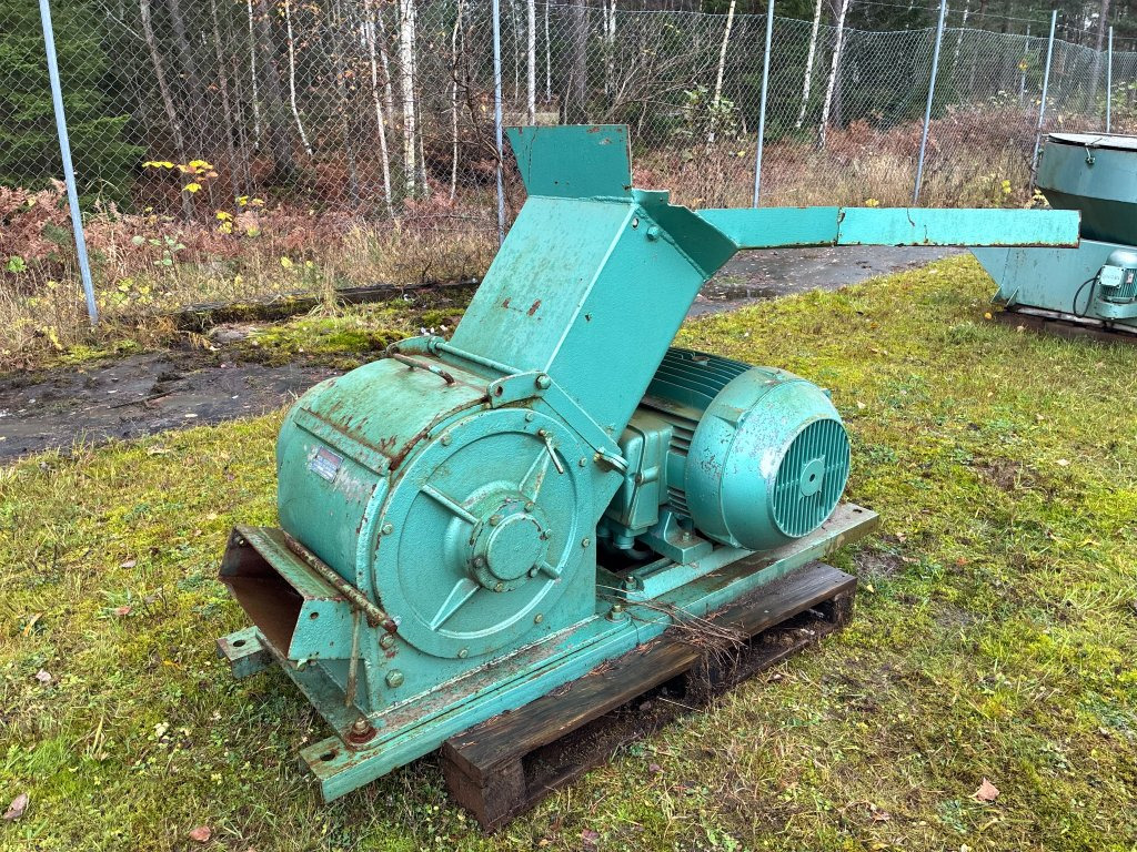 Sjölins 150M - Flishugg: bild 1 Sjölins 150M - Flishugg: bild 1