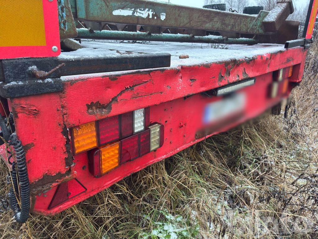 TRAILERSPEC. AB T-70-3-K - Låg lastare semitrailer: bild 3 TRAILERSPEC. AB T-70-3-K - Låg lastare semitrailer: bild 3