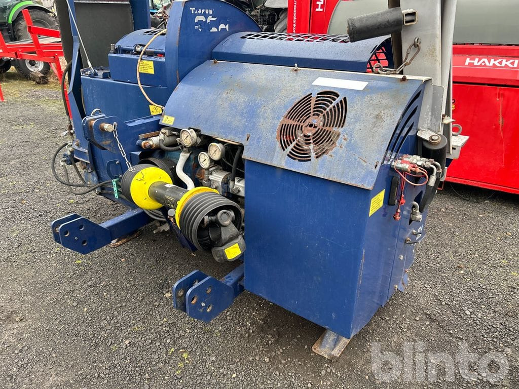 Tajfun - Flishugg: bild 3 Tajfun - Flishugg: bild 3