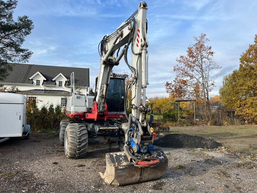 Takeuchi TB175W - Grävmaskin på däck: bild 3 Takeuchi TB175W - Grävmaskin på däck: bild 3