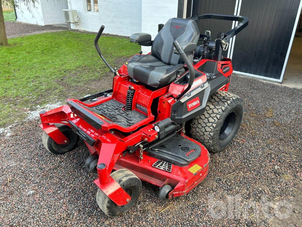 Toro PRO 4000 Z-Master - 125 h - Gräsklippare: bild 1 Toro PRO 4000 Z-Master - 125 h - Gräsklippare: bild 1