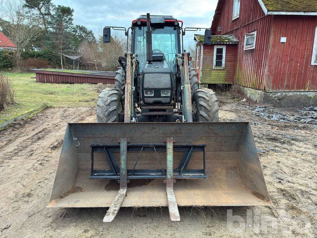 VALMET 700 - Traktor: bild 2 VALMET 700 - Traktor: bild 2