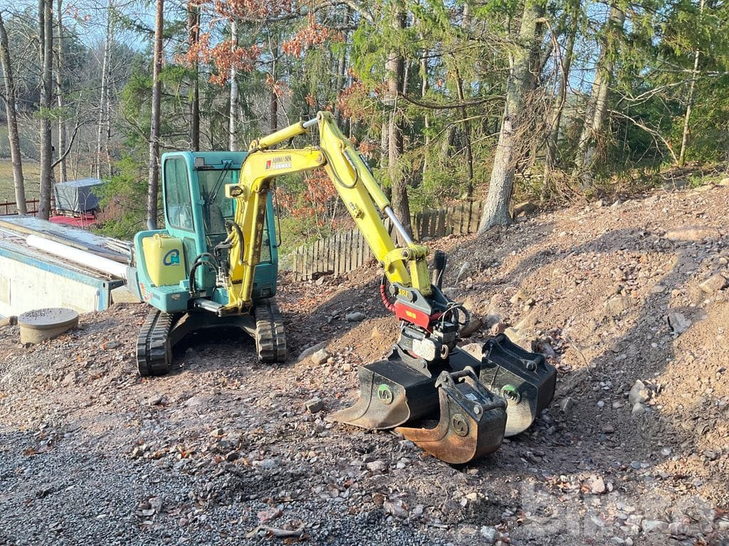 Yanmar B37V - Minigrävmaskin: bild 2 Yanmar B37V - Minigrävmaskin: bild 2