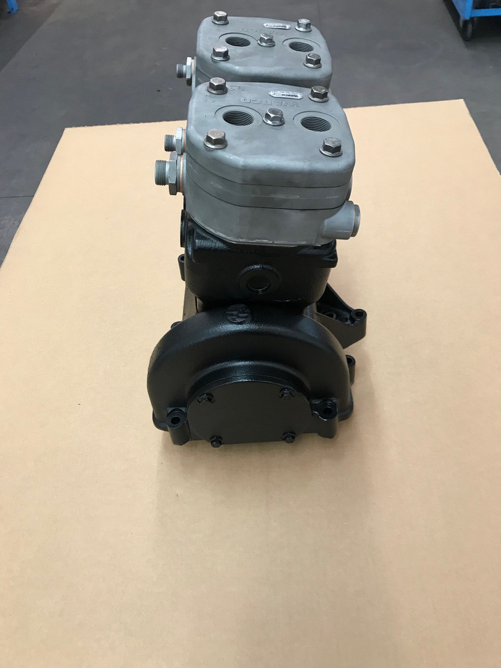 COMPRESSORE ARIA BICILINDRICO RAFFREDDATO AD ACQUA - MAN 51541007190 - Luftkompressor: bild 4 COMPRESSORE ARIA BICILINDRICO RAFFREDDATO AD ACQUA - MAN 51541007190 - Luftkompressor: bild 4