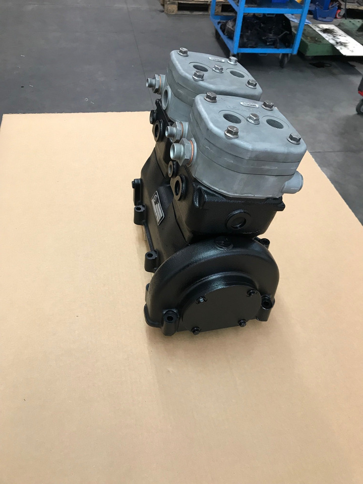 COMPRESSORE ARIA BICILINDRICO RAFFREDDATO AD ACQUA - MAN 51541007190 - Luftkompressor: bild 2 COMPRESSORE ARIA BICILINDRICO RAFFREDDATO AD ACQUA - MAN 51541007190 - Luftkompressor: bild 2