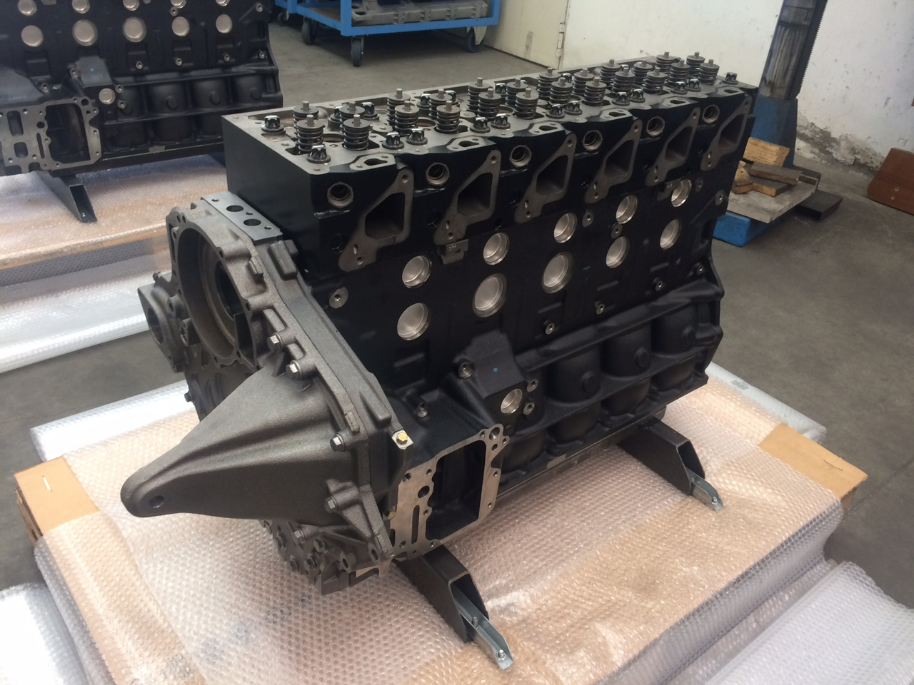 MOTORE MAN D0836LUH41 - 240CV - EURO 3 - BUS - Orizzontale - Motor för Buss: bild 4 MOTORE MAN D0836LUH41 - 240CV - EURO 3 - BUS - Orizzontale - Motor för Buss: bild 4