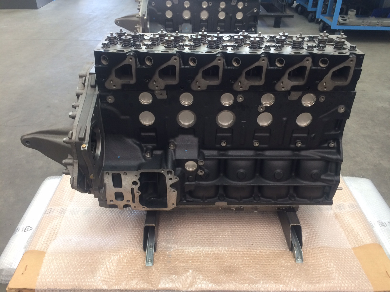 MOTORE MAN D0836LUH41 - 240CV - EURO 3 - BUS - Orizzontale - Motor för Buss: bild 5 MOTORE MAN D0836LUH41 - 240CV - EURO 3 - BUS - Orizzontale - Motor för Buss: bild 5