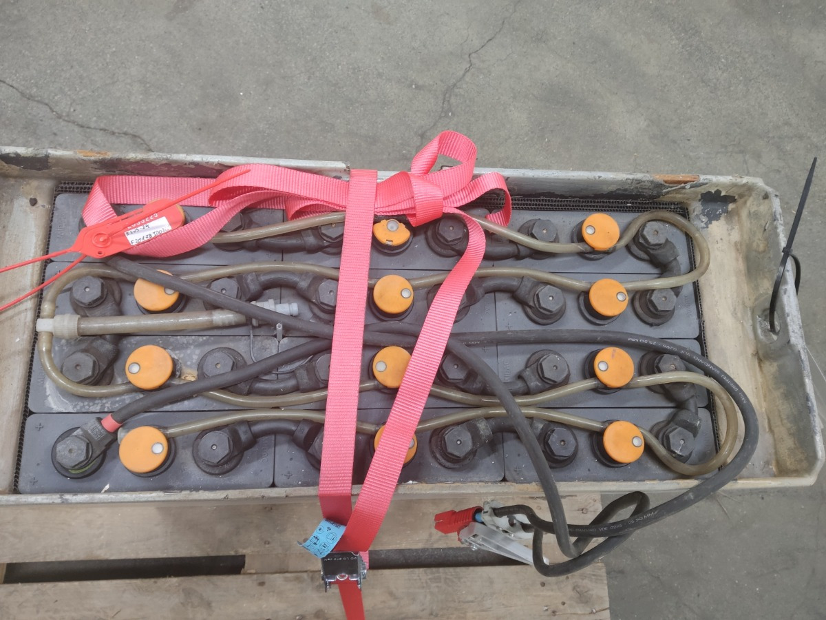 Avb 24V465AH - Batteri för Materialhanteringsutrustning: bild 3 Avb 24V465AH - Batteri för Materialhanteringsutrustning: bild 3