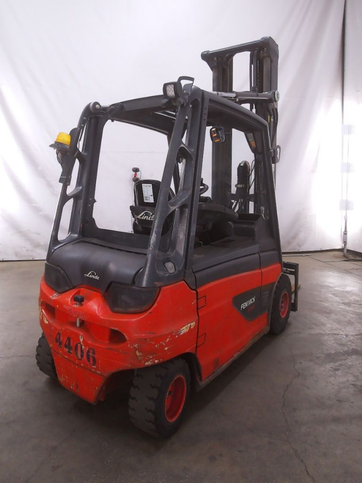 Linde E30L-01 - Eltruck: bild 2 Linde E30L-01 - Eltruck: bild 2