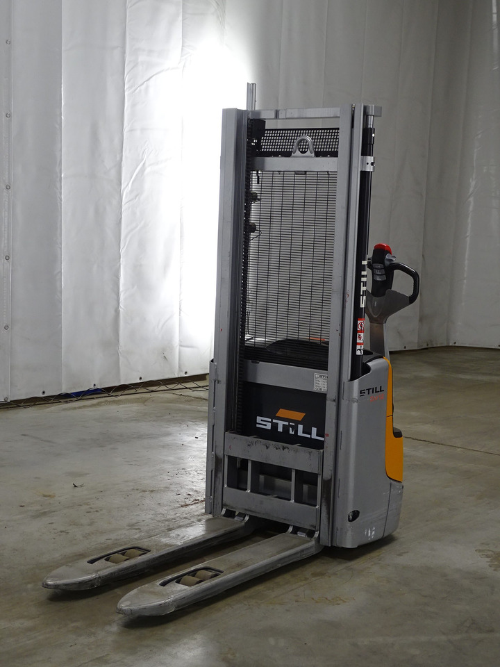 Still EXV12 - Staplare: bild 1 Still EXV12 - Staplare: bild 1