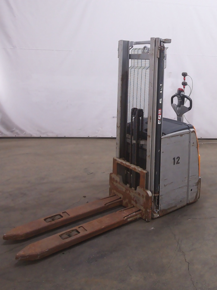 Still EXV14 - Staplare: bild 1 Still EXV14 - Staplare: bild 1