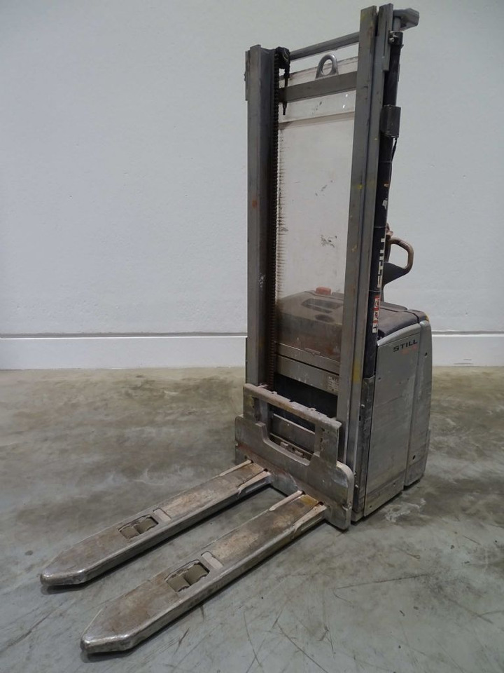 Still EXV14 - Staplare: bild 1 Still EXV14 - Staplare: bild 1