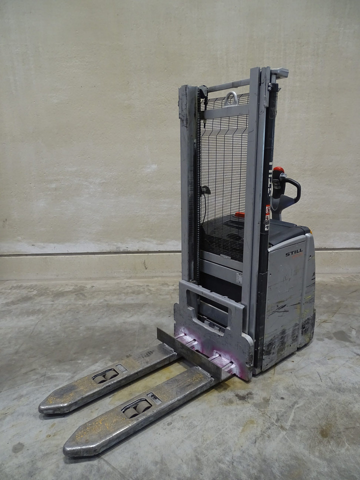 Still EXV16 - Staplare: bild 1 Still EXV16 - Staplare: bild 1