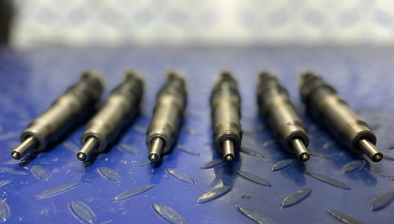 BOSCH A0030179112 - Injektor: bild 2 BOSCH A0030179112 - Injektor: bild 2