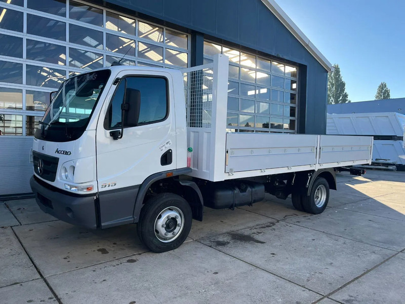 Mercedes-Benz Accelo 915 4x2 Flatbed with dropsides - Flakbil: bild 1 Mercedes-Benz Accelo 915 4x2 Flatbed with dropsides - Flakbil: bild 1