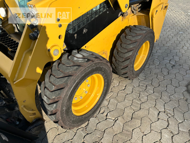 Kompaktlastare/ Slirstyrda lastare Cat 226D: bild 15