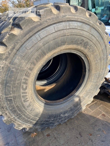 Michelin 4x 20.5R25XHA - Däck för Byggmaskiner: bild 2 Michelin 4x 20.5R25XHA - Däck för Byggmaskiner: bild 2