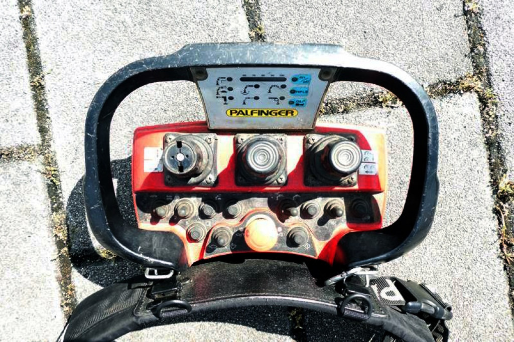 MAN TG-S 26.440 6x4 Pritsche Heckkran PK 27002+Funk - Flakbil, Kranbil: bild 3 MAN TG-S 26.440 6x4 Pritsche Heckkran PK 27002+Funk - Flakbil, Kranbil: bild 3