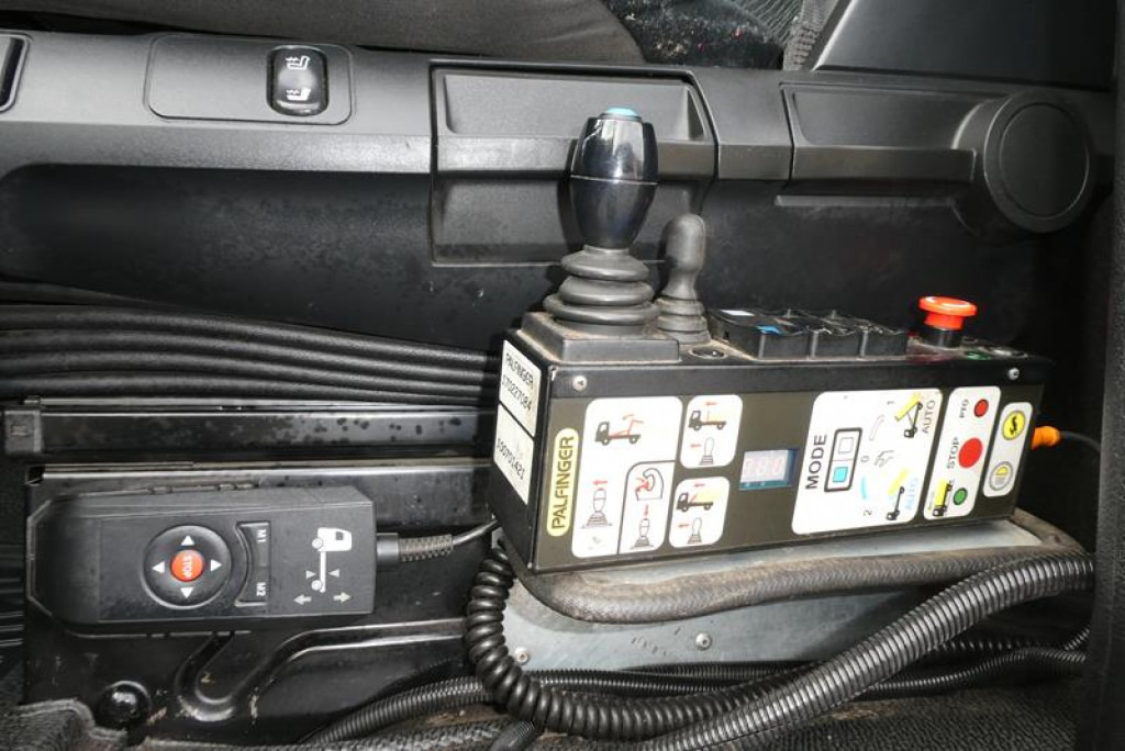 MERCEDES-BENZ Actros neu 2546 L 6x2 Abrollkipper Lenk-Lift Achse - Lastväxlare lastbil: bild 4 MERCEDES-BENZ Actros neu 2546 L 6x2 Abrollkipper Lenk-Lift Achse - Lastväxlare lastbil: bild 4