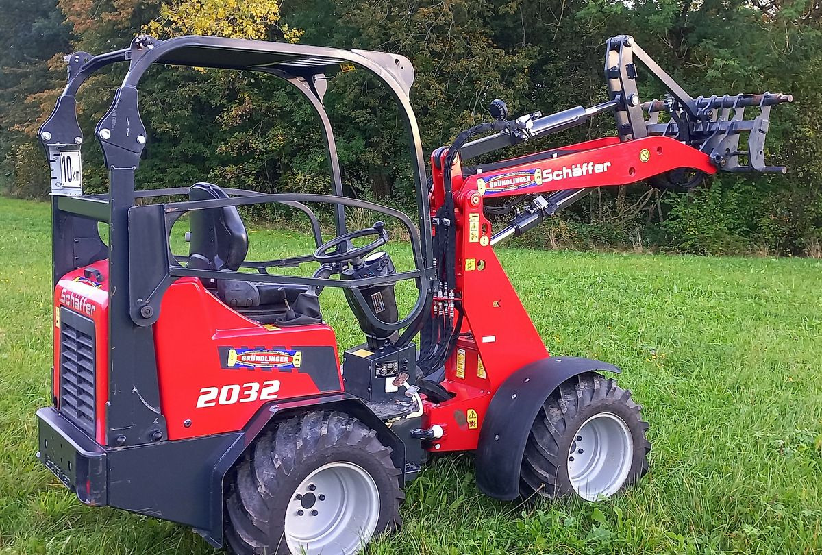 Schäffer Schäffer 2032 - Minilastare: bild 4 Schäffer Schäffer 2032 - Minilastare: bild 4