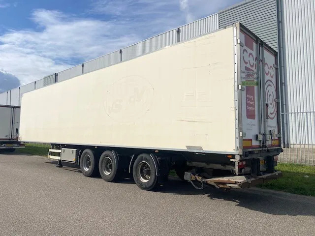 Van Eck koelvries 3 asser stuuras,met carrier vector koelmotor, apk gekeurd - Kyl/ Frys semitrailer: bild 2 Van Eck koelvries 3 asser stuuras,met carrier vector koelmotor, apk gekeurd - Kyl/ Frys semitrailer: bild 2