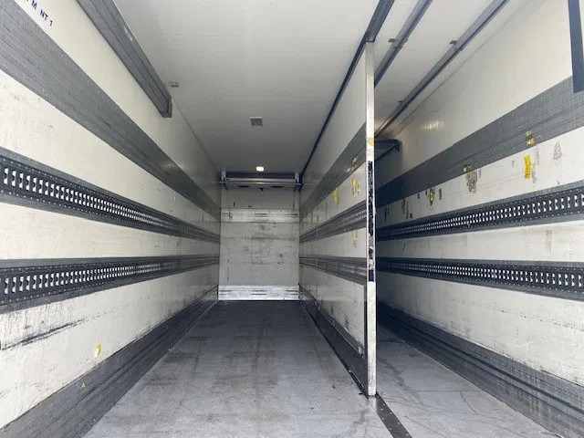 Volvo FM 330 koel vries 2 temperaturen ,CARRIER,met tussenwand, zijdeur en laadklep - Kylbil lastbil: bild 4 Volvo FM 330 koel vries 2 temperaturen ,CARRIER,met tussenwand, zijdeur en laadklep - Kylbil lastbil: bild 4