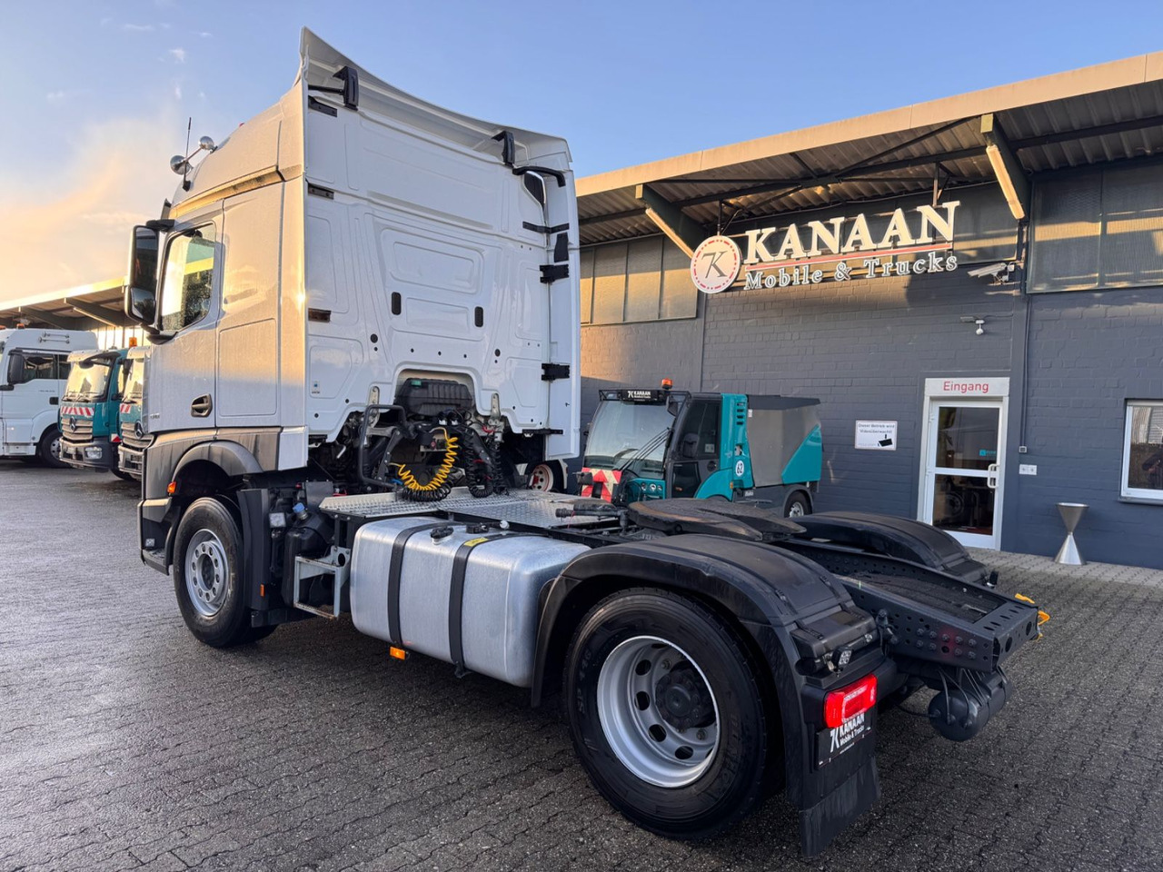 Mercedes-Benz 1846 Actros 5 Hydr. Kipper / Walkingfloor 2-Weg - Dragbil: bild 4 Mercedes-Benz 1846 Actros 5 Hydr. Kipper / Walkingfloor 2-Weg - Dragbil: bild 4