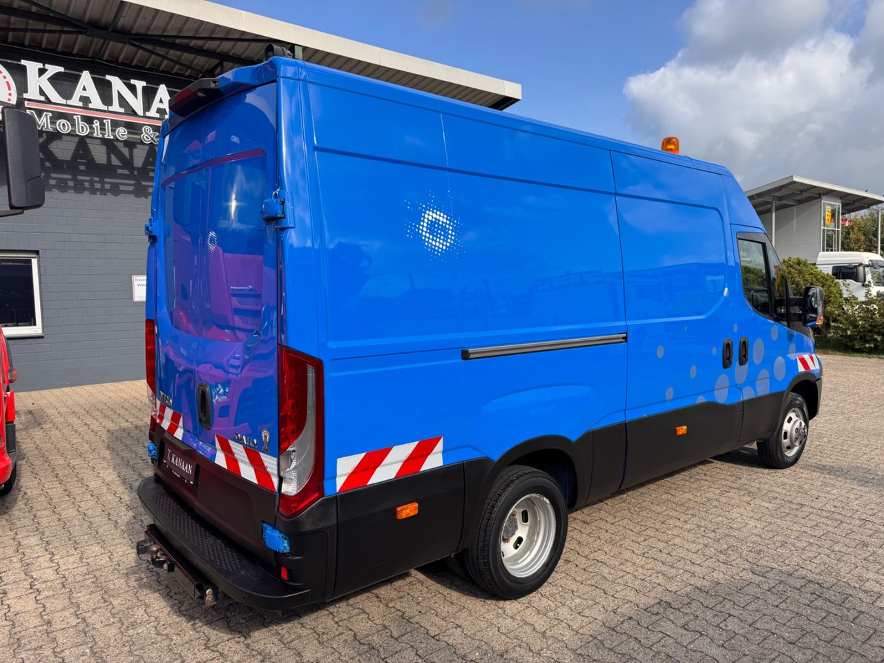 Iveco Daily Kasten 50 C 170 Werkstattwagen SORTIMO - Skåpbil: bild 3 Iveco Daily Kasten 50 C 170 Werkstattwagen SORTIMO - Skåpbil: bild 3