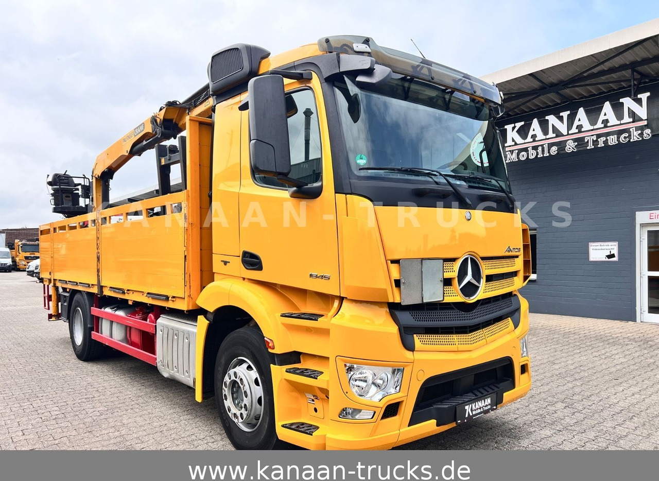 Mercedes-Benz 1845 Antos 4x2 Baustoffkran Palfinger 21001L - Kranbil: bild 1 Mercedes-Benz 1845 Antos 4x2 Baustoffkran Palfinger 21001L - Kranbil: bild 1