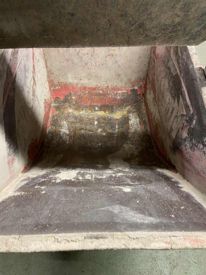 Hinowa HS1102 (4350) - Minitippbil: bild 2 Hinowa HS1102 (4350) - Minitippbil: bild 2