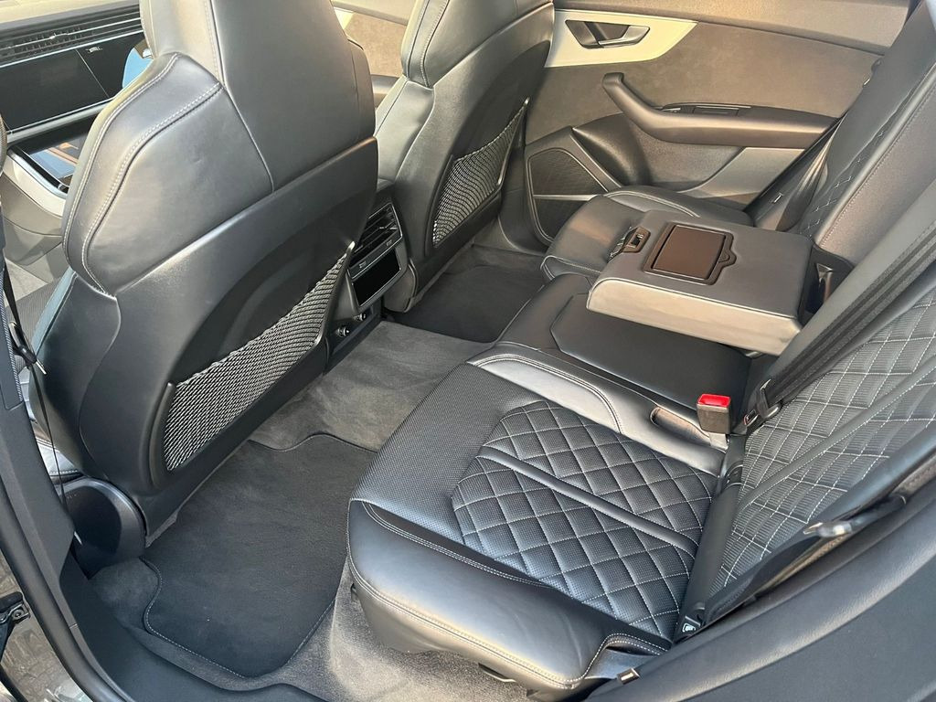 Audi Q8 50 TDI quattro tiptronic 22 Zoll*3xSline*Pano - SUV: bild 4 Audi Q8 50 TDI quattro tiptronic 22 Zoll*3xSline*Pano - SUV: bild 4