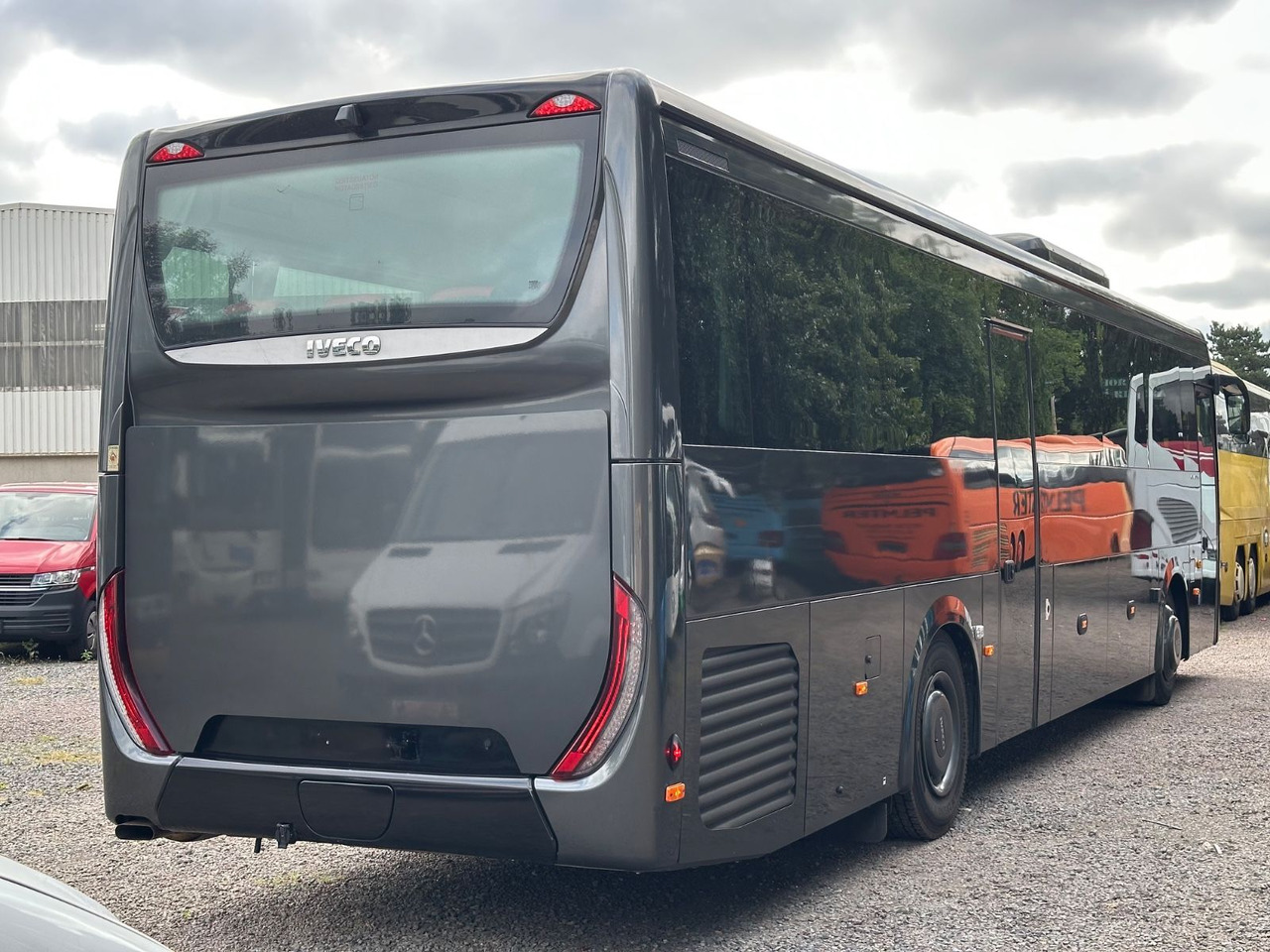 Iveco EVADYS H (55 Sitze*Schalt*176 tKm) - Minibuss, Persontransport: bild 3 Iveco EVADYS H (55 Sitze*Schalt*176 tKm) - Minibuss, Persontransport: bild 3