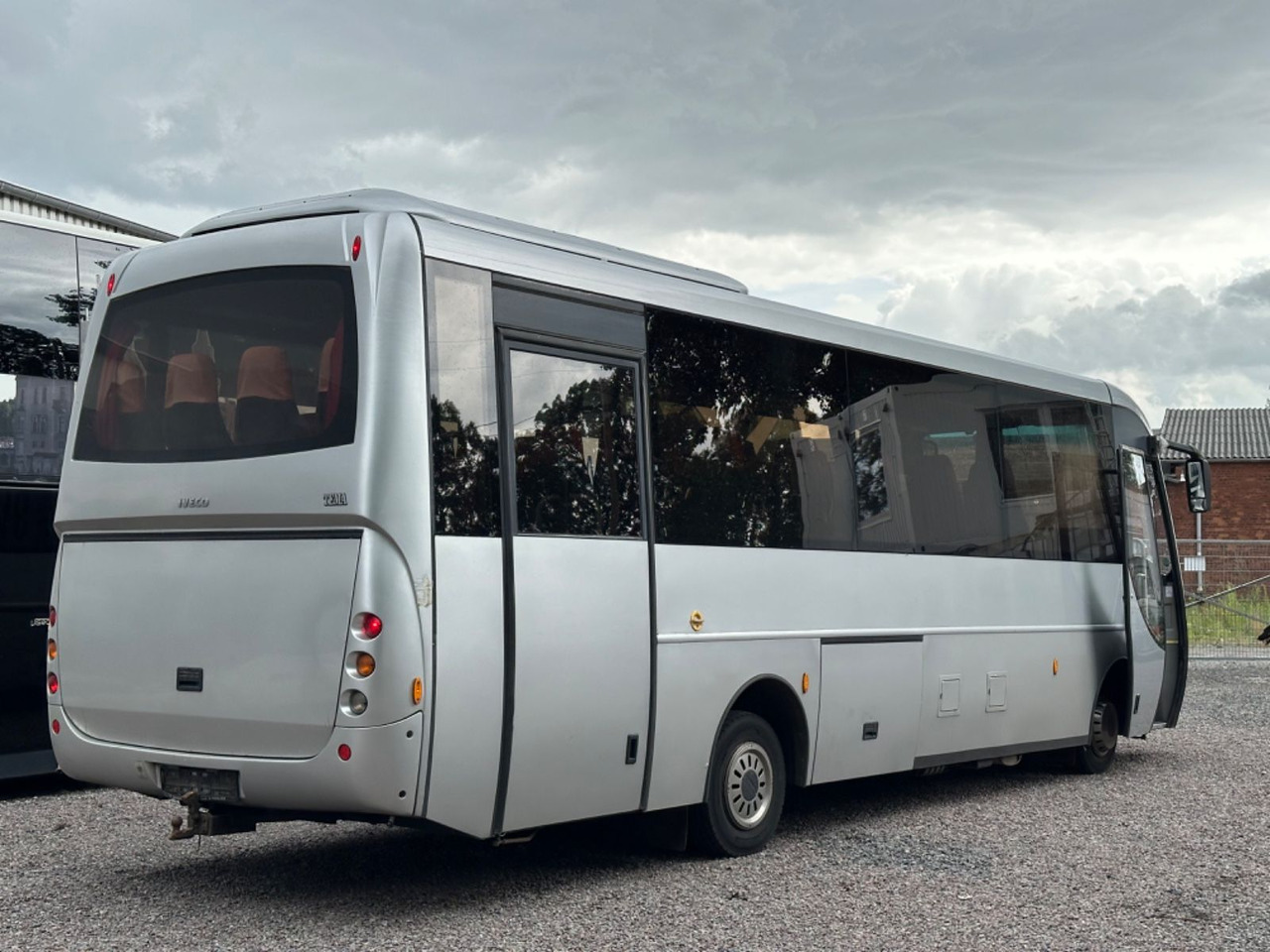 Iveco Kapena Tema 100 (32*Sitze*DE*TOP*Schalt) O510 Iveco Kapena Tema 100 , O 510, 818, Rapido - Minibuss, Persontransport: bild 3 Iveco Kapena Tema 100 (32*Sitze*DE*TOP*Schalt) O510 Iveco Kapena Tema 100 , O 510, 818, Rapido - Minibuss, Persontransport: bild 3