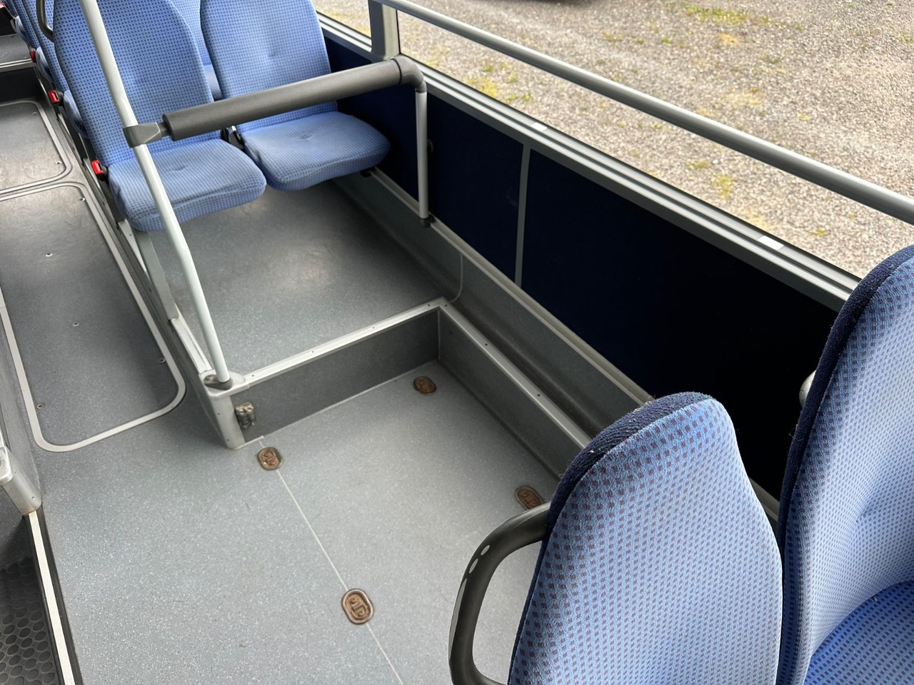 Förortsbuss Mercedes-Benz O550 Integro (56 Sitze*Klima*Schalt): bild 18