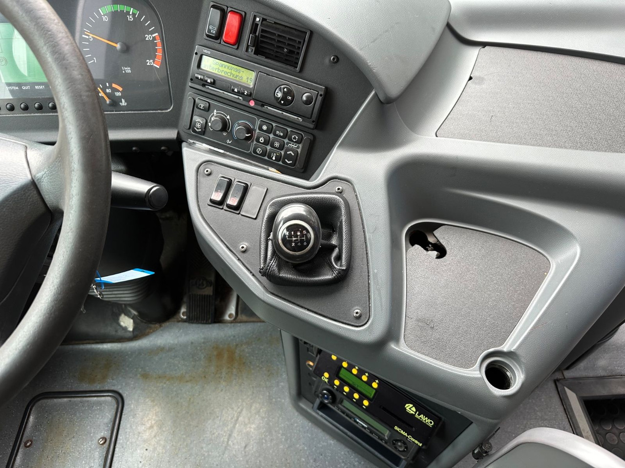 Förortsbuss Mercedes-Benz O550 Integro (56 Sitze*Klima*Schalt): bild 16