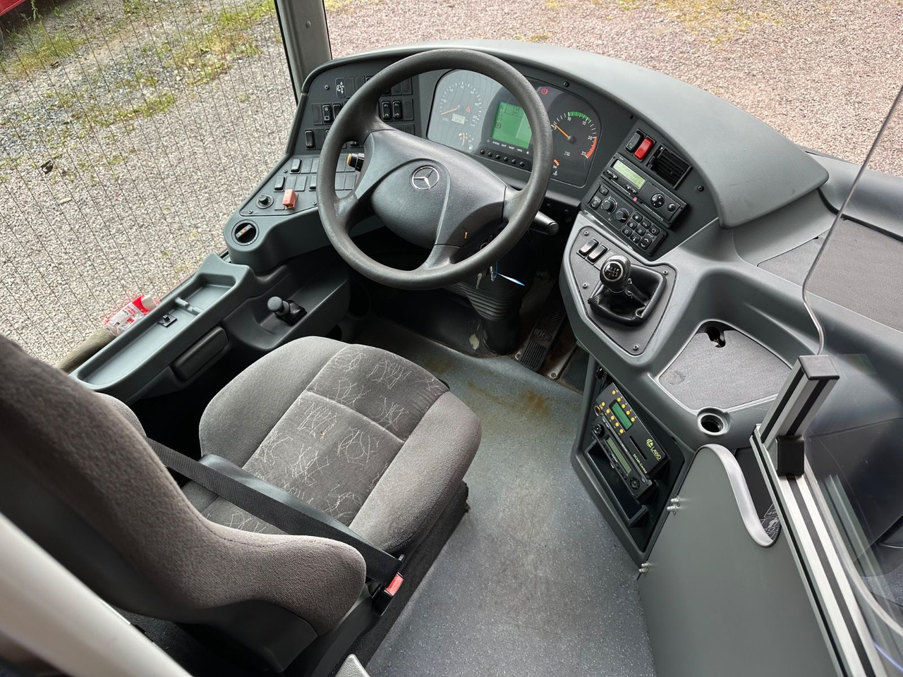 Mercedes-Benz O550 Integro (56 Sitze*Klima*Schalt) - Förortsbuss: bild 5 Mercedes-Benz O550 Integro (56 Sitze*Klima*Schalt) - Förortsbuss: bild 5