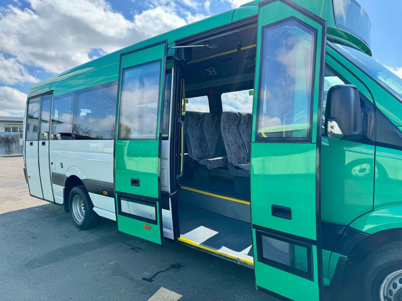 Mercedes-Benz Sprinter City 516 CDi NF (Euro 6*Motor Neu) - Stadsbuss: bild 3 Mercedes-Benz Sprinter City 516 CDi NF (Euro 6*Motor Neu) - Stadsbuss: bild 3