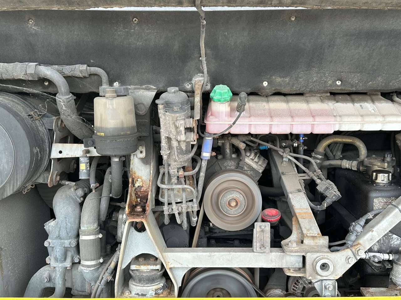 Neoplan P25 Trendliner 3516ÜC Klimaanlage*WC*57 Sitze Neoplan P25 Trendliner 3516ÜC Klimaanlage*WC*57 Sitze - Turistbuss: bild 3 Neoplan P25 Trendliner 3516ÜC Klimaanlage*WC*57 Sitze Neoplan P25 Trendliner 3516ÜC Klimaanlage*WC*57 Sitze - Turistbuss: bild 3