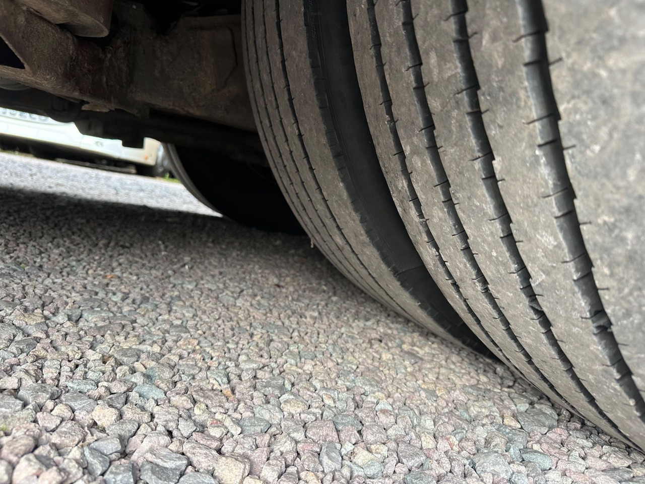 Setra S 315 UL (56 Sitze*Klima*Schalt*TOP) - Förortsbuss: bild 3 Setra S 315 UL (56 Sitze*Klima*Schalt*TOP) - Förortsbuss: bild 3