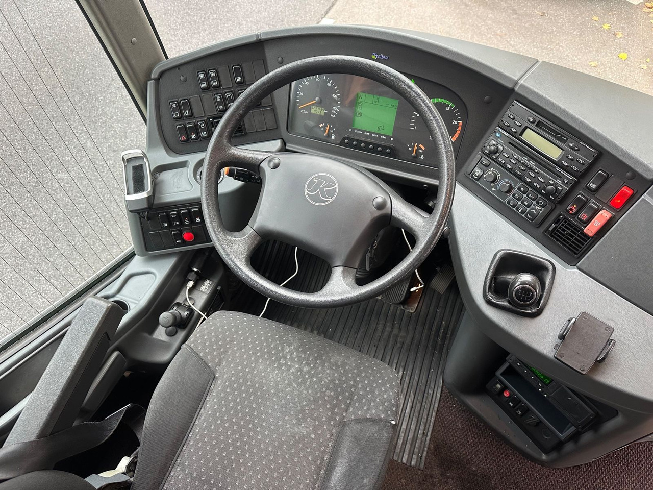 Setra S 415 GT (original Euro 4*Küche*WC) - Turistbuss: bild 5 Setra S 415 GT (original Euro 4*Küche*WC) - Turistbuss: bild 5