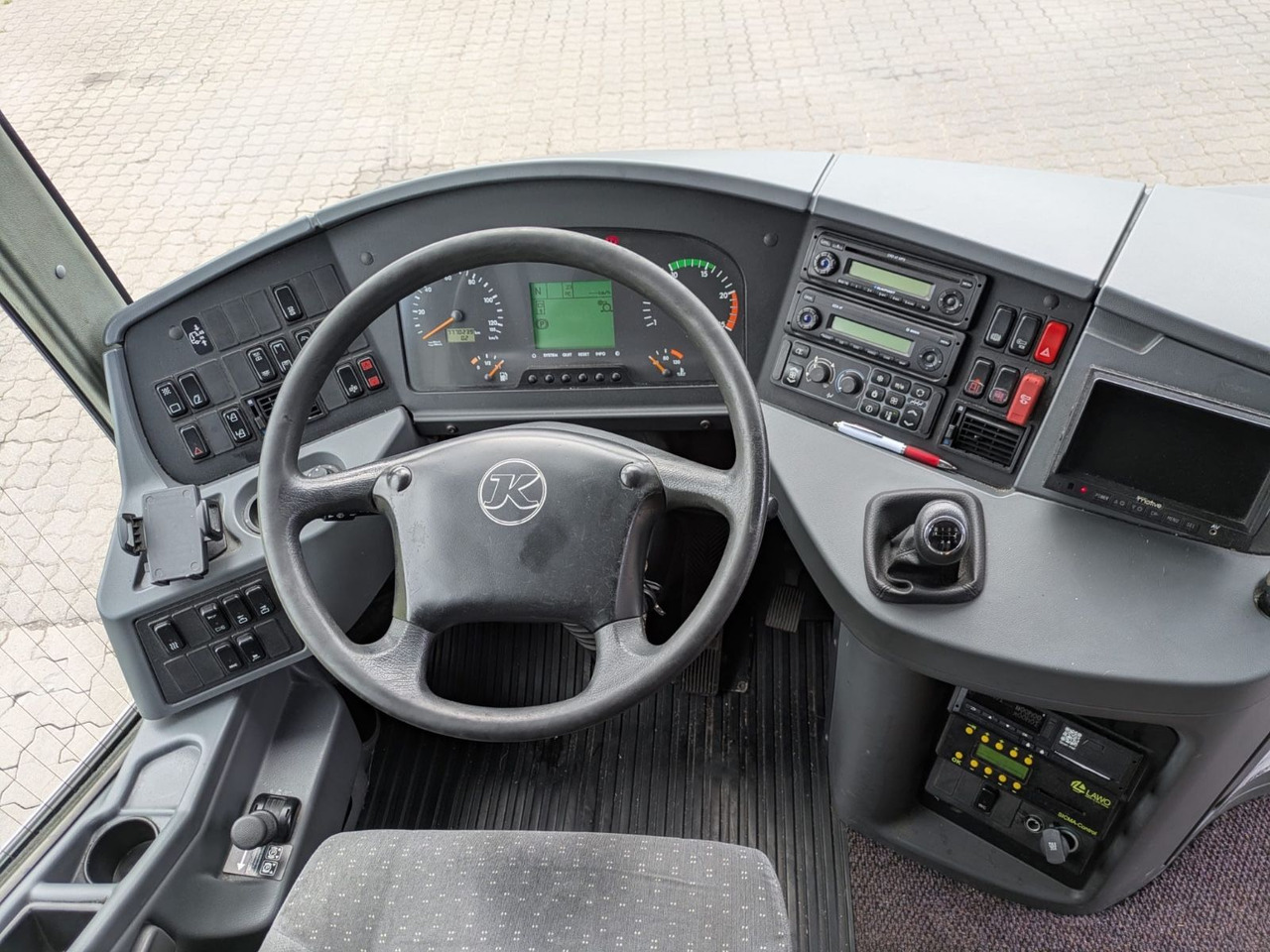 Setra S 416 GT (55 Sitze*WC) - Förortsbuss: bild 3 Setra S 416 GT (55 Sitze*WC) - Förortsbuss: bild 3